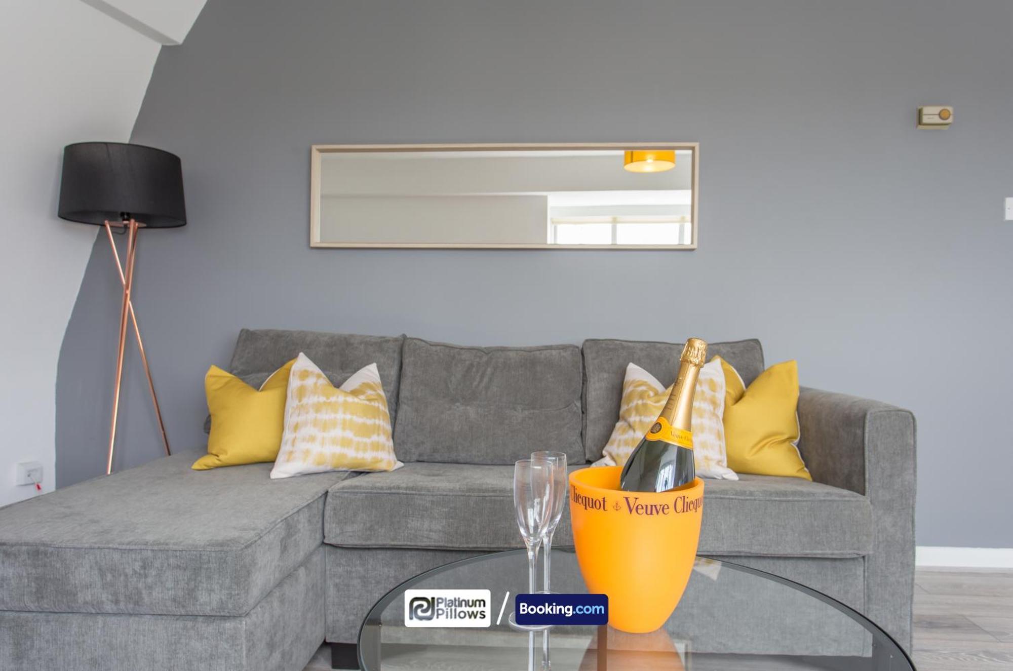 Oxford Apt Near Jr Hospital & Universities, Great Weekly & Long Stay Offers 外观 照片